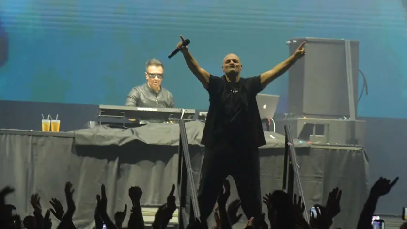 Gli Eiffel 65 sul palco di piazza Unità. Foto Bruni