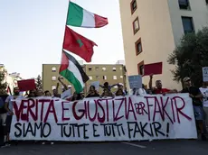 Una delle manifestazioni organizzate in Italia in memoria di Abderrahim Fakir (foto Ansa)