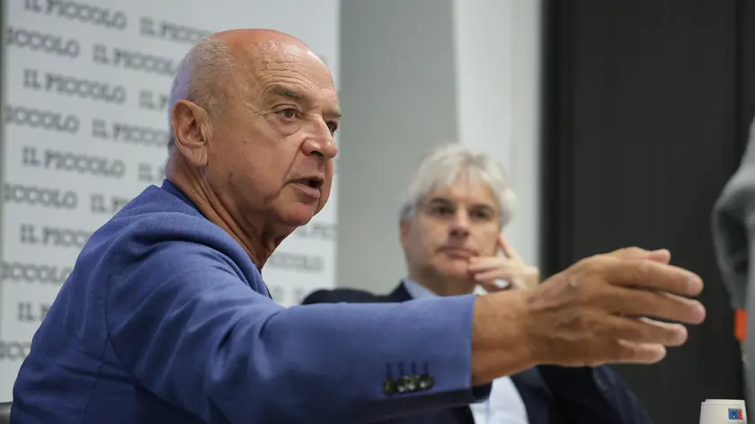 Il sindaco DIpiazza con il condirettore Bollis durante il forum al Piccolo (Lasorte)