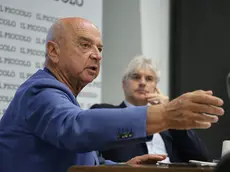 Il sindaco DIpiazza con il condirettore Bollis durante il forum al Piccolo (Lasorte)