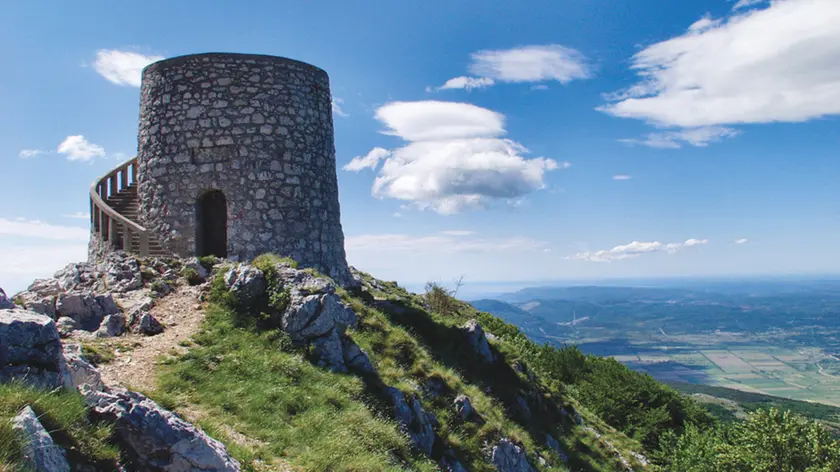 Un’immagine della vetta del Monte Maggiore sopra Abbazia