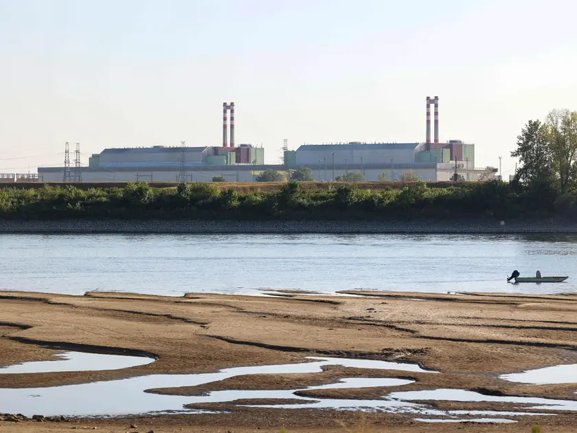 epa13140262 A view of the MVM Paks Nuclear Power Plant, which had to close its Reactor 3 due to extremely low water levels on the Danube River, in Paks, Hungary, 29 July 2026. EPA/DANIEL KISS HUNGARY OUT