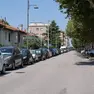 Via D’Angeli nel rione di Rozzol dove ha perso la vita per un malore un anziano di 86 anni Foto Massimo Silvano