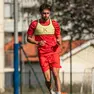 L’attaccante Lorenzo Sorrentino durante un allenamento a Muggia (foto Quarantotto)