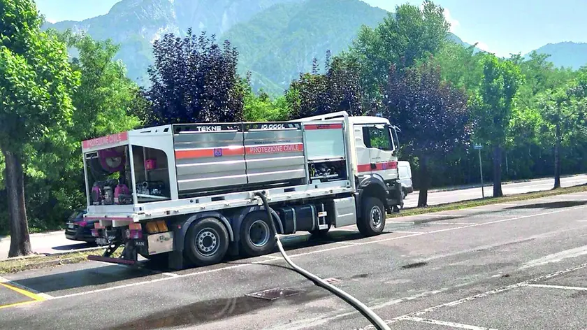 In 8 comuni del Friuli Venezia tra i quali anche Arta Terme la fornitura di acqua viene garantita con le autobotti che alimentano gli acquedotti