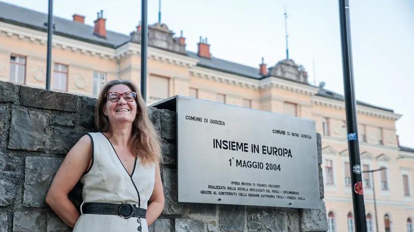 Mara Cernic in piazza Transalpina a Gorizia (foto Tibaldi)