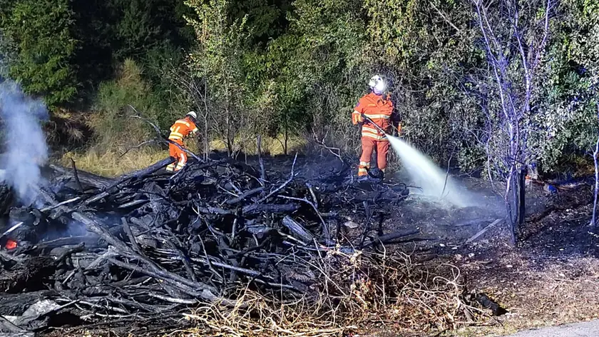 I vigili del fuoco in Campanelle (Bruni)
