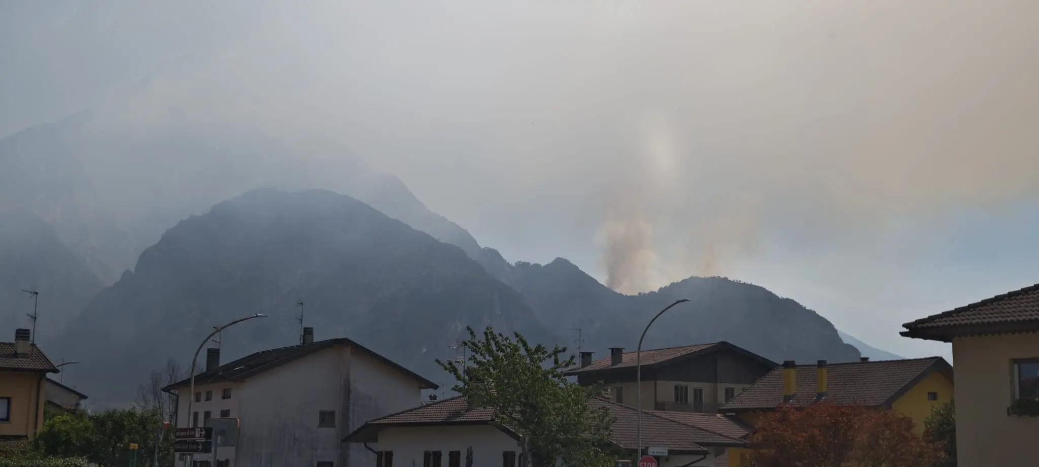 Il fumo visto da Tolmezzo