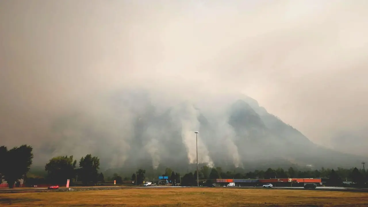 L'incendio ad Amaro (Petrussi)