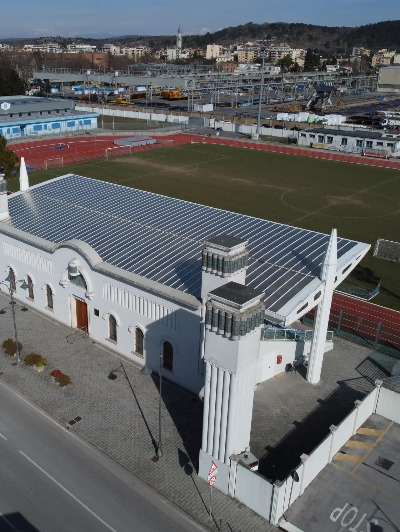 Lo stadio oggi visto dal drone (foto Katia Bonaventura)
