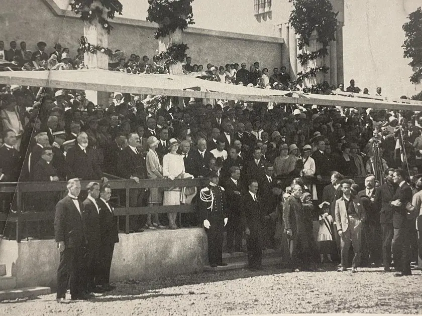 L’inaugurazione dello stadio nel 1926, con il ministro Ciano