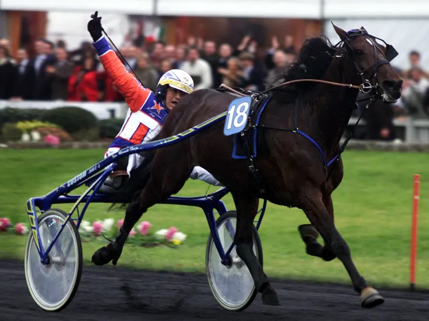 Varenne al traguardo del Gran Prix d’Amerique vinto per due volte consecutive