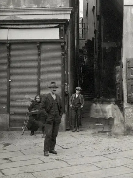 Un affittaletti in via Riborgo in uno scatto dei primi del Novecento