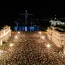 Piazza Unità ripresa dall’alto durante lo spettacolo con i droni (la foto è del Comune di Trieste)