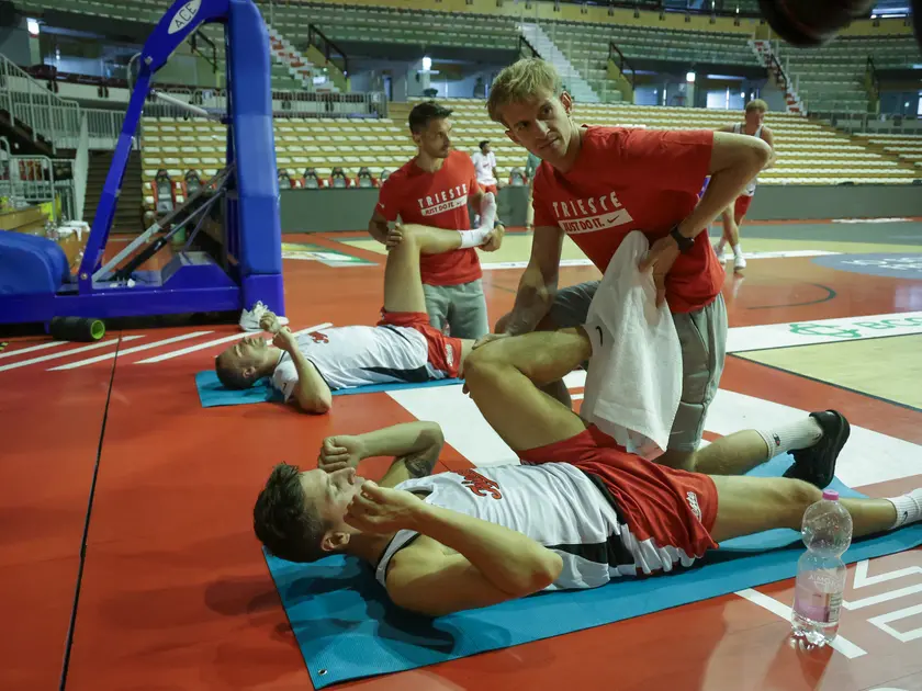 L'allenamento della Pallacanestro Trieste. Foto Andrea Lasorte