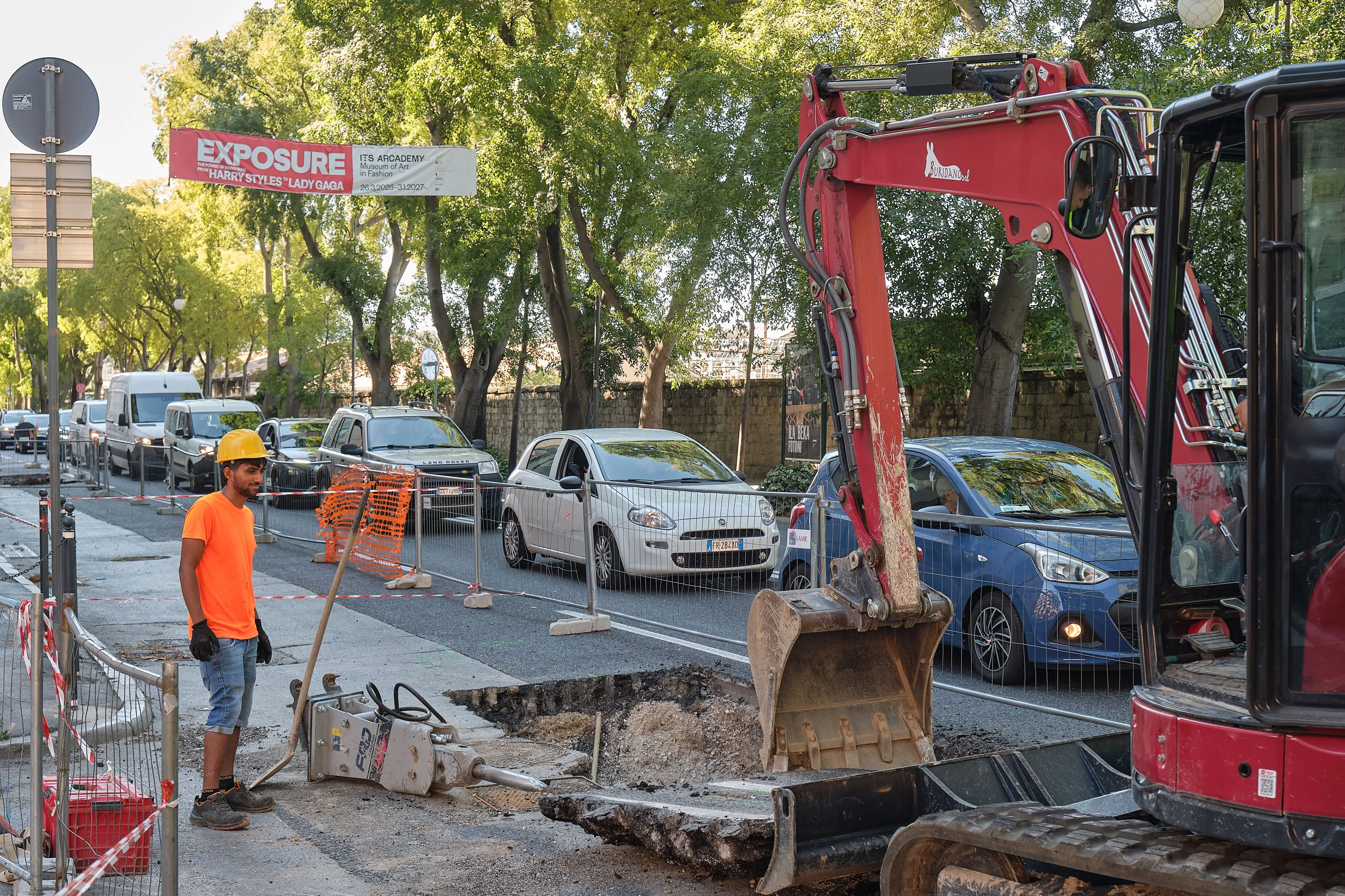 Il cantiere in viale Miramare nei pressi di Roiano. Foto Massimo Silvano