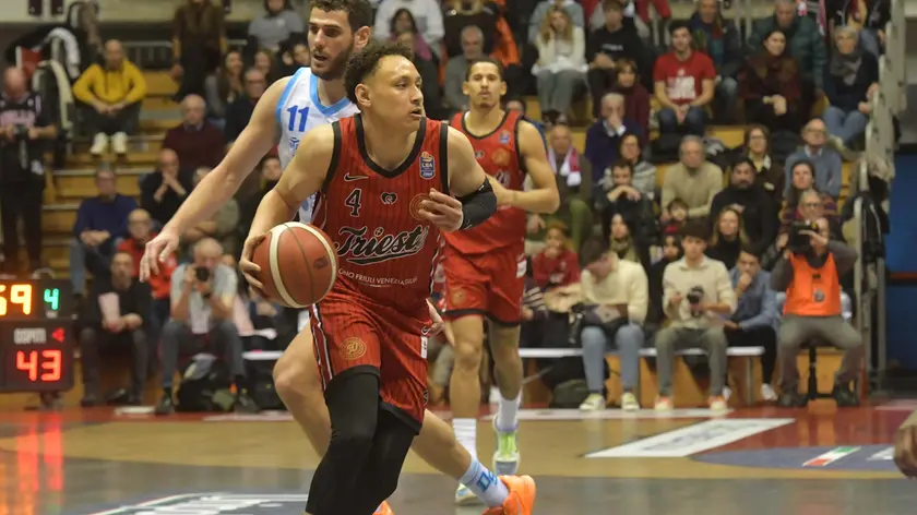 Foto Bruni Trieste 24.01.25 Pallacanestro A1: Trieste--Sassari-04 Colbey Ross