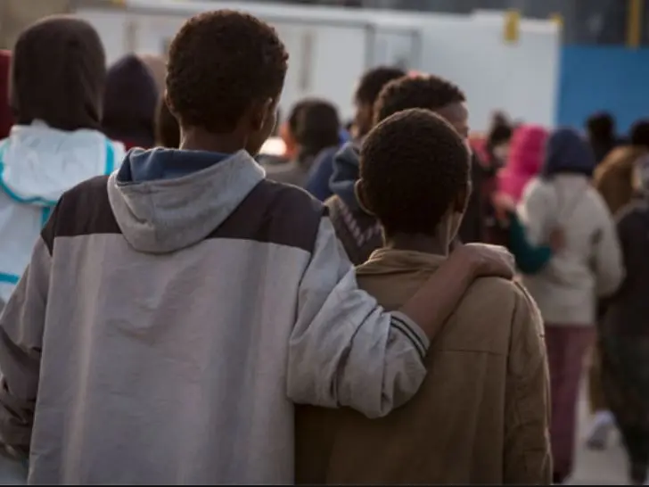 I minori stranieri che arrivano in Italia senza genitori vengono ospitati nelle comunità
