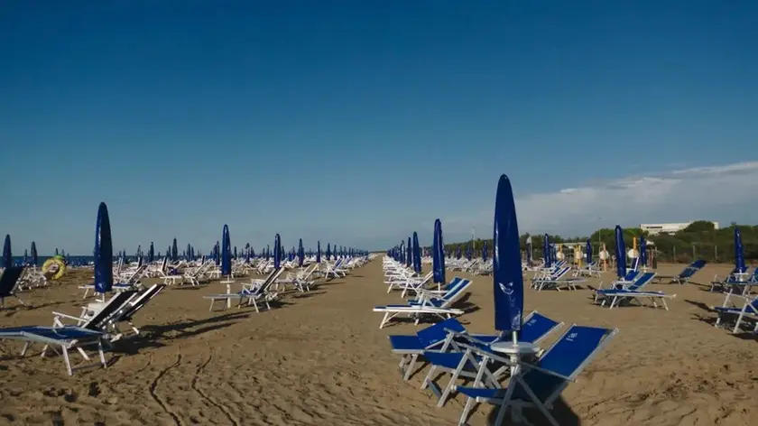 Un turista straniero è morto a seguito di un malore in spiaggia a Bibione