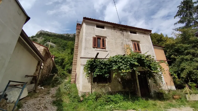 L’immobile che ospita l’osteria di Bottazzo