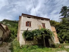 L’immobile che ospita l’osteria di Bottazzo