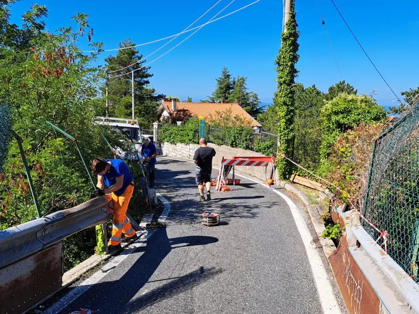 I lavori iniziati in via Bonomea (foto Andrea Lasorte)