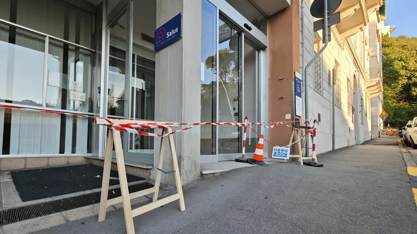 https://images.ilpiccolo.it/view/acePublic/alias/contentid/1tica9mtfn3gyuqvvtf/0/copia-di-via-bonaparte-salus.webp?f=16%3A9&amp;w=840