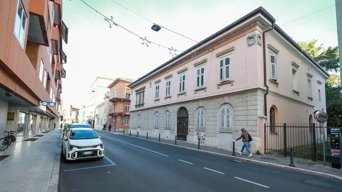 Casa Lenassi