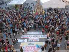 Protesta del Comitato No Ovovia in piazza Unità Foto Silvano