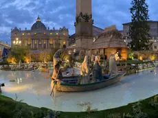 Il presepe ambientato nella laguna gradese esposto in piazza San Pietro a Roma