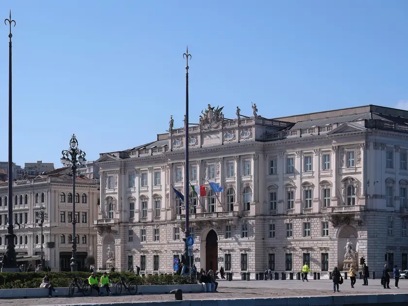 Il palazzo della Regione in piazza Unità a Trieste (foto Massimo Silvano)