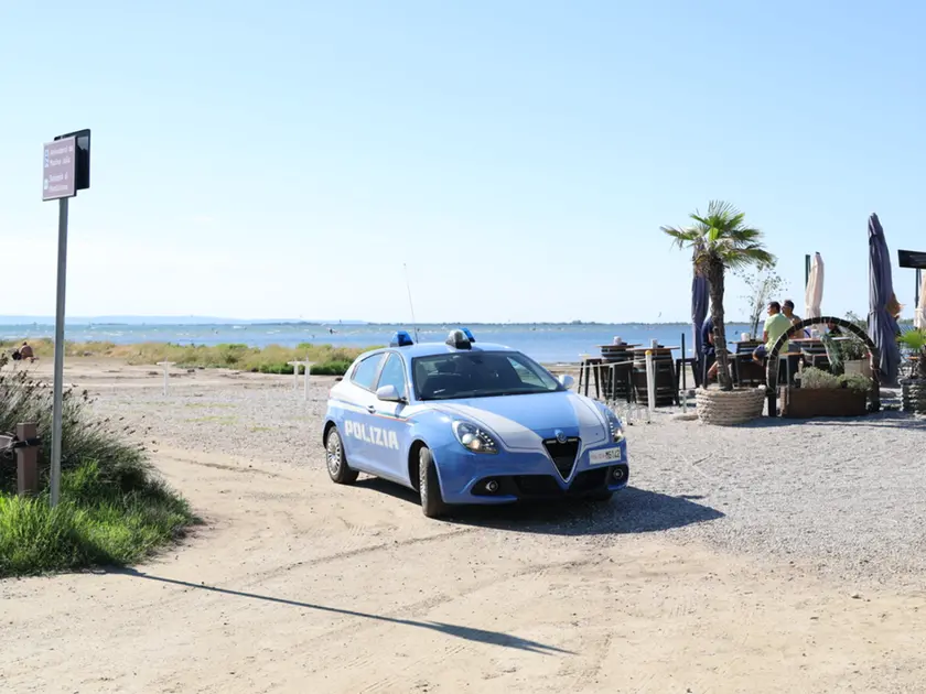Sul posto, a Marina Julia, le forze dell'ordine (Foto Bonaventura)