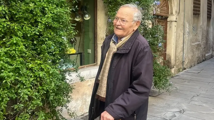 Giuseppe Tagliente, 89 anni, aprì il suo negozio all'ex Ghetto negli anni Sessanta