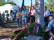 La cerimonia di commemorazione a Basovizza per i quattro giovani membri del Tigr fucilati il 6 settembre 1930. Foto di Massimo Silvano