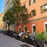 Il ragazzo di 20 anni di origini rumene è stato picchiato in via della Concordia. Foto Francesco Bruni