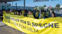 I lavoratori dell'Electrolux in sciopero a Porcia