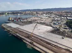 Il nuovo piazzale in fase di ultimazione sui terreni dell’ex area a caldo della Ferriera