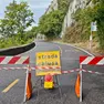 Strada del Friuli chiusa dopo lo smottamento (Lasorte)