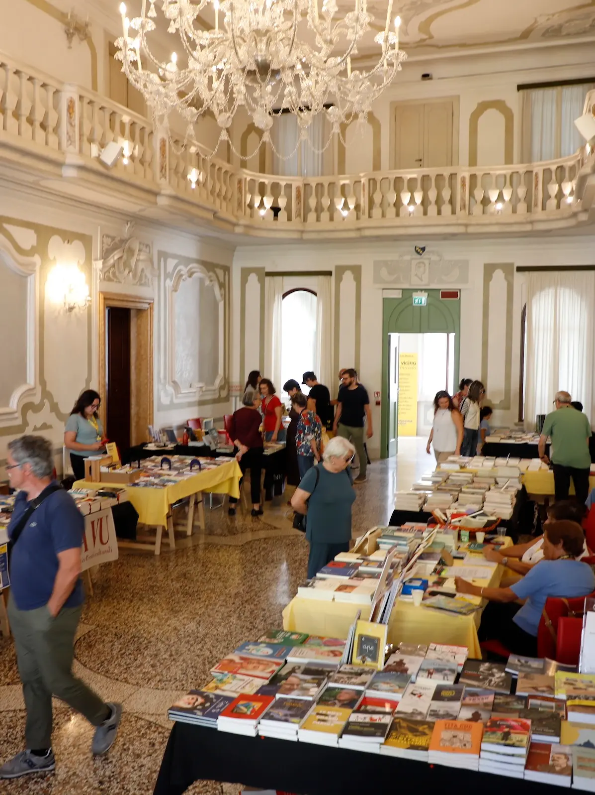Il palazzo che ospita gli editori