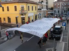 La scenografica manifestazione di sabato a Monfalcone. Foto Katia Bonaventura