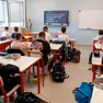 Gli studenti della nuova scuola media "Leonardo Da Vinci", appena inaugurata a Ronchi dei Legionari. Foto Katia Bonavenura