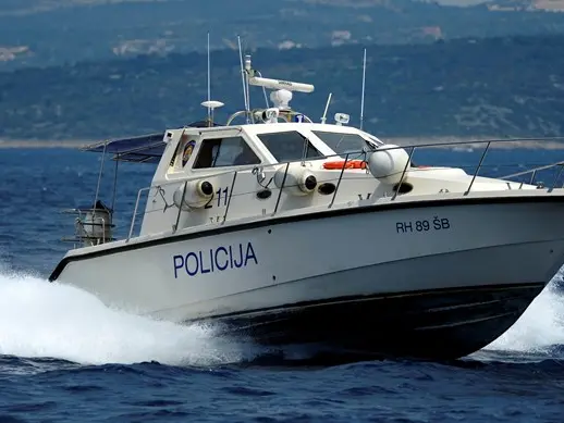 Una motovedetta della polizia costiera croata in una foto di repertorio