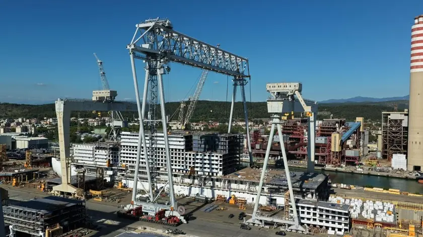 La gru dopo lo sbarco (Foto Fincantieri)