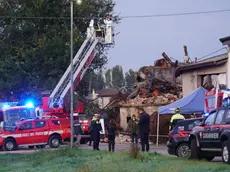 Il casolare dopo l'esplosione