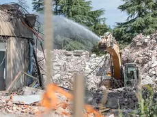 La demolizione dell'ex ospedale Civile di Gorizia. Foto Tibaldi
