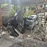 L'auto cappottata dopo lo schianto