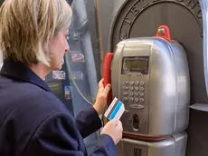 Alcuni schede telefoniche in esposizione a Trieste Fotoservizio di Massimo Silvano