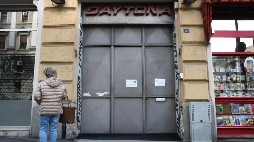 L'ingresso della palestra Daytona in via del Coroneo. Foto Lasorte