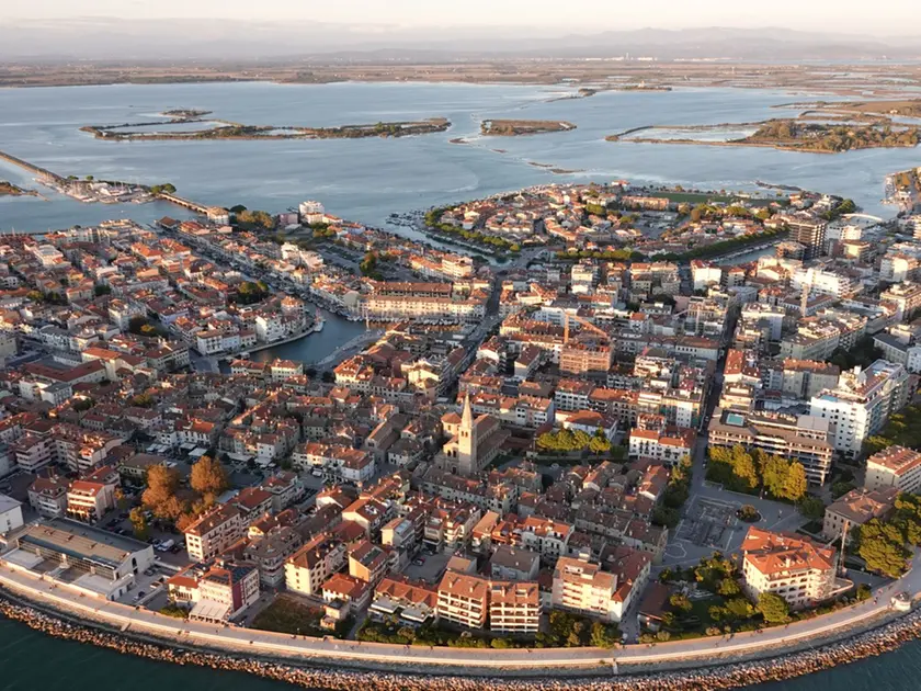 Una veduta di Grado e della sua laguna