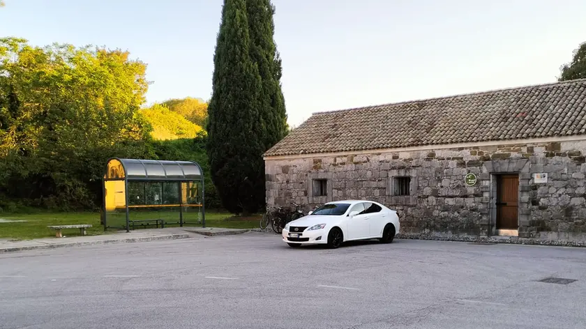 La pensilina dell'autobus dove è avvenuta la vicenda a Palmanova
